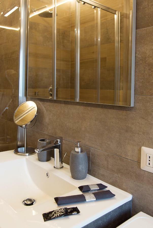 Industrial Apartment Near Duomo ميلان المظهر الخارجي الصورة